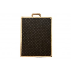 PROP: Louis Vuitton Case