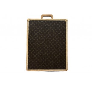 PROP: Louis Vuitton Case